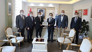 EZİNE GIDA İHTİSAS ORGANİZE SANAYİ BÖLGESİ YÖNETİMİNDEN VALİ AKTAŞ'A ZİYARET