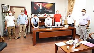 İŞÇİ BAYRAMINDA İŞÇİLERE İKRAMİYE