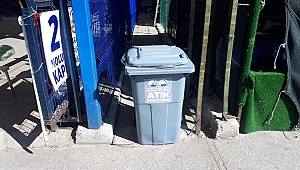 MASKE VE ELDİVENLERİMİZİ ATIK KUTULARINA ATALIM!