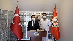 VALİ AKTAŞ, SAHİL GÜVENLİK ÇANAKKALE GRUP KOMUTANLIĞINI ZİYARET ETTİ