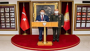 VALİ AKTAŞ'TAN, 15 TEMMUZ'DA KORGENERAL ZEKAİ AKSAKALLI'YA ZİYARET