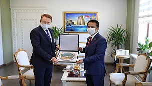 AVUSTRALYA ANKARA BÜYÜKELÇİSİ MARC INNES-BROWN'DAN VALİ AKTAŞ'A ZİYARET