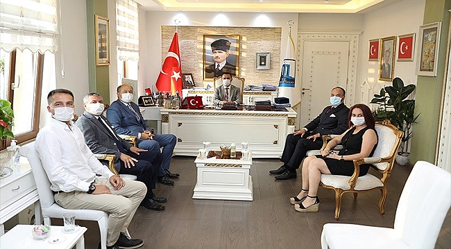 ÇANAKKALE DİŞ HEKİMLERİ ODASINDAN VALİ AKTAŞ'A ZİYARET