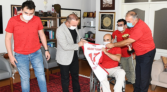 "ÇANAKKALE'MİZ ARTIK SPOR VE GENÇLİK FAALİYETLERİYLE DE ADINDAN SÖZ ETTİRİYOR"