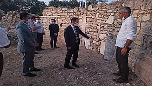 VALİ AKTAŞ, ÇANAKKALE TROAS BÖLGESİ ARKEOLOJİK KAZI BAŞKANLARIYLA BİR ARAYA GELDİ