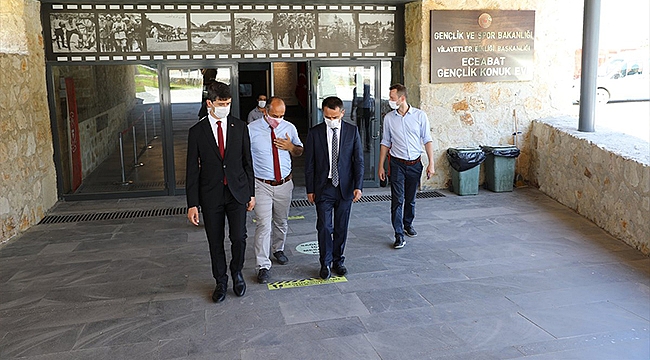 VALİ AKTAŞ, ECEABAT GENÇLİK KONUK EVİ'NDE İNCELEMELERDE BULUNDU
