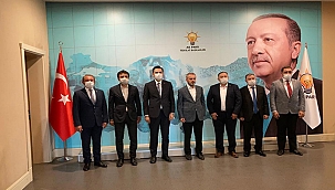 YENİCE'DE BAYRAK DEĞİŞİMİ