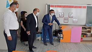 BİGA BELEDİYESİ'NDEN OKULLARA DEZENFEKSİYON CİHAZI