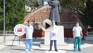 COVİD NEDENİYLE ÖLEN MESLEKTAŞLARINI ANDILAR