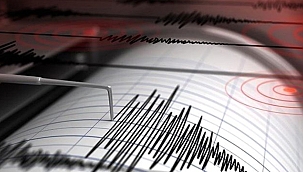 İSTANBUL'DA 4.2 BÜYÜKLÜĞÜNDE DEPREM!