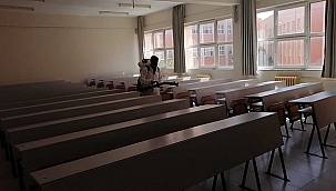 KPSS ÖNCESİNDE OKULLAR DEZENFEKTE EDİLDİ