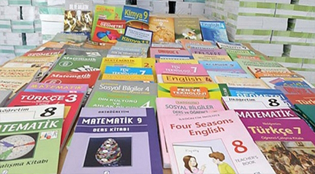 ÖĞRENCİLERİN KİTAPLARI VERİLMEYE BAŞLANIYOR