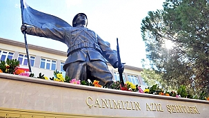 SİYASİLERDEN KURTULUŞ MESAJLARI