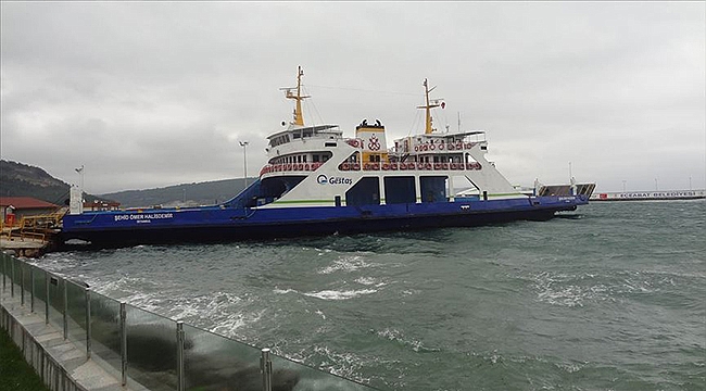 BAZI FERİBOT SEFERLERİNE FIRTINA ENGELİ!