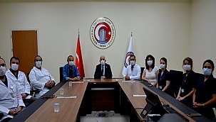 ÇOMÜ SAĞLIK UYGULAMA VE ARAŞTIRMA HASTANESİ BAŞHEKİMLİK DEVİR TESLİM TÖRENİ YAPILDI