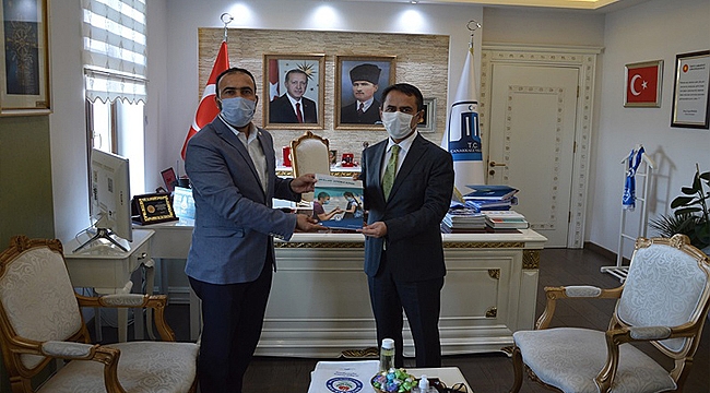 EĞİTİM BİR- SEN ÇANAKKALE ŞUBESİNDEN VALİ AKTAŞ'A ZİYARET