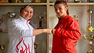 SPOR BİLİMLERİ FAKÜLTESİNDE ANNE KIZ EĞİTİM GÖRECEKLER