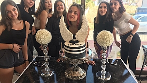 ZEYNEP ARTIK GENÇ BİR KIZ