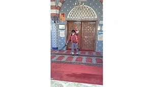 AYVACIK'TA TOPLU KULLANILAN ALANLAR DEZENFEKTE EDİLDİ