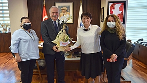 CHP KADIN KOLLARI MERKEZ YÖNETİM KURULU ÜYESİ AVCI'DAN BAŞKAN GÖKHAN'A ZİYARET