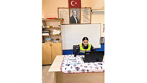 JANDARMADAN ÖĞRENCİLERE TRAFİK GÜVENLİĞİ EĞİTİMİ