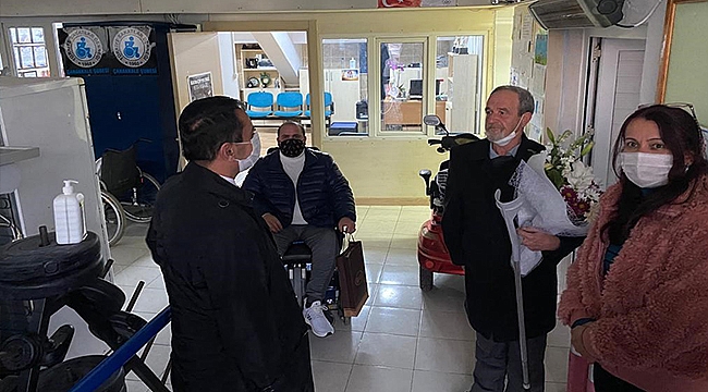 VALİ AKTAŞ, 3 ARALIK DÜNYA ENGELLİLER GÜNÜNDE ENGELLİ DOSTLARINI ZİYARET ETTİ