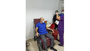 ÇAN'DA İLK AŞI BAŞHEKİME