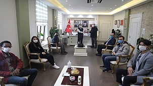 ÇANAKKALE ULUSLARARASI ÖĞRENCİ DERNEĞİNDEN, VALİ AKTAŞ'A ZİYARET