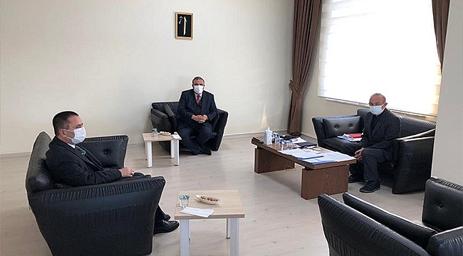 VALİ AKTAŞ, ÇOMÜ SAĞLIK UYGULAMA VE ARAŞTIRMA HASTANESİ BAŞHEKİMLİĞİNİ ZİYARET ETTİ