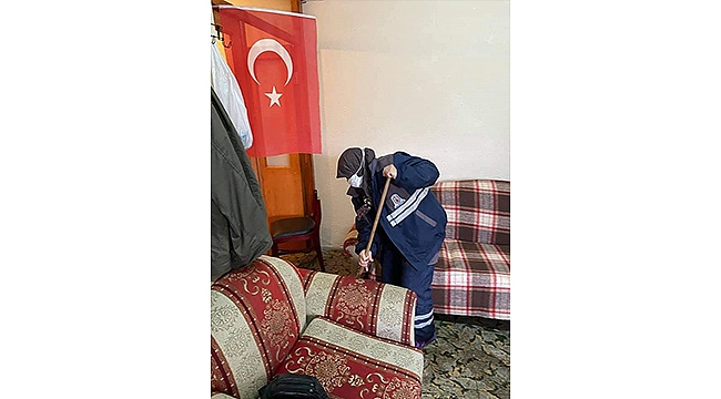 ÇAN BELEDİYESİNDEN İHTİYAÇ SAHİPLERİNE EVDE TEMİZLİK DESTEĞİ