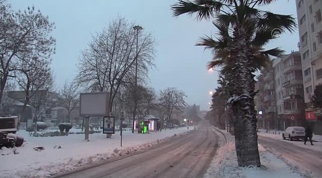 ÇANAKKALE BEYAZA BÜRÜNDÜ