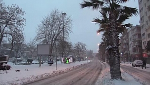 ÇANAKKALE BEYAZA BÜRÜNDÜ