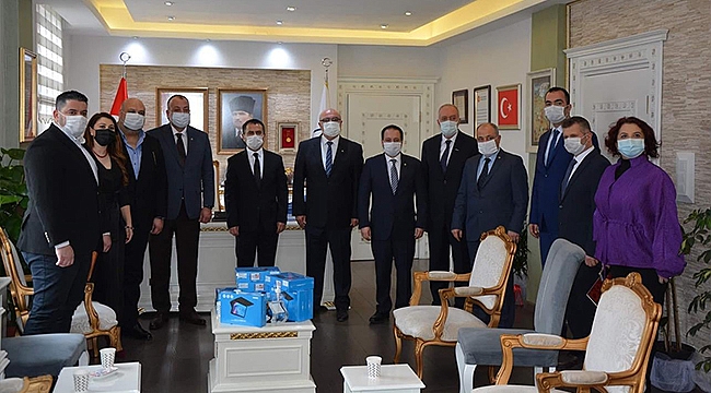ÇASİAD'DAN ÖĞRENCİLERE TABLET DESTEĞİ