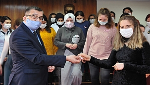 PEMBE KURDELE SORUMLULUK PROJESİ DÜZENLENDİ