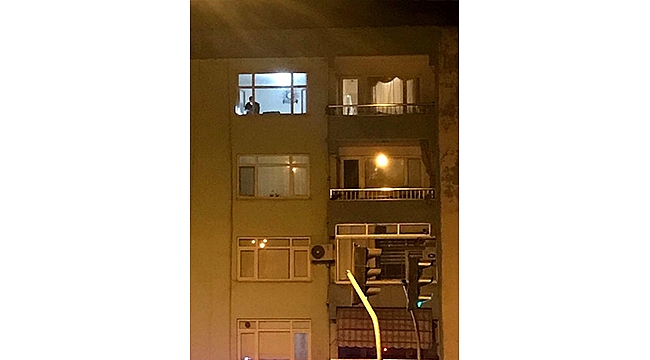 2 YAŞINDAKİ ÇOCUK 4.KATTAN DÜŞTÜ!