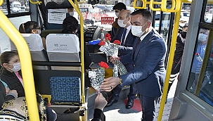 BAŞKAN ERDOĞAN'DAN KADINLARA 8 MART ÇİÇEĞİ