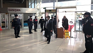 ÇANAKKALE 15 TEMMUZ DEMOKRASİ OTOGARI'NDA KORONAVRÜS DENETİMİ