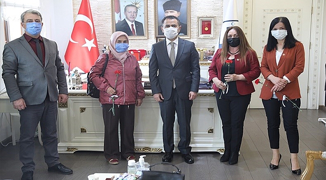 KADIN MUHTARLARDAN VALİ AKTAŞ'A ZİYARET