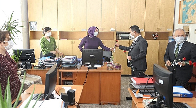 VALİ AKTAŞ, VALİLİK PERSONELİNİN DÜNYA KADINLAR GÜNÜNÜ KUTLADI