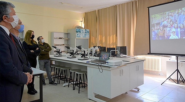 MERHUM PROF. DR. TELAT KOÇ'UN ADI COĞRAFYA LABORATUVARINA VERİLDİ