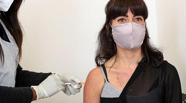 SAĞLIK BAKANLIĞI'NDAN AŞI RANDEVULARIYLA İLGİLİ YENİ AÇIKLAMA!