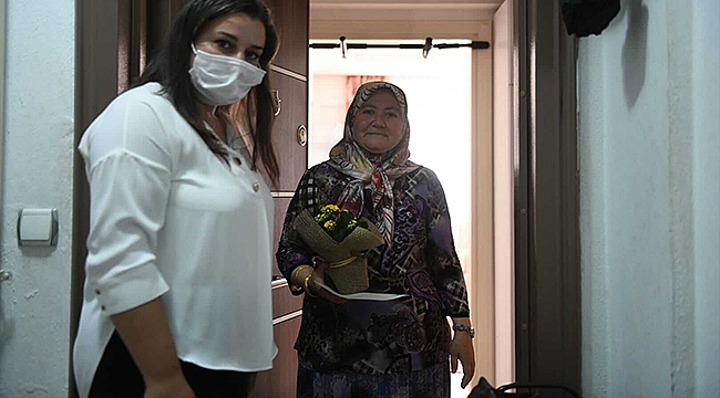 BAŞKAN GÖKHAN, ŞEHİT AİLELERİNİN ANNELER GÜNÜ'NÜ KUTLADI