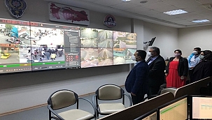 VALİ AKTAŞ 112 ACİL ÇAĞRI GÖREVLİ PERSONELLEERİYLE BAYRAMLAŞTI..!