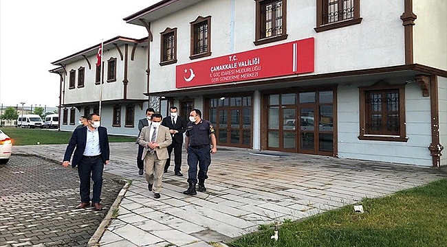 VALİ AKTAŞ, AYVACIK GERİ GÖNDERME MERKEZİNDE İNCELEMELERDE BULUNDU