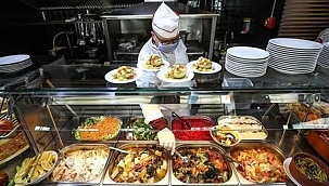 YARINDAN İTİBAREN YEME-İÇME YERLERİNİN ÇALIŞMA SAATİ DEĞİŞİYOR