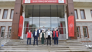 BAŞKAN ERDOĞAN, AK PARTİ GÖNEN TEŞKİLATINI AĞIRLADI