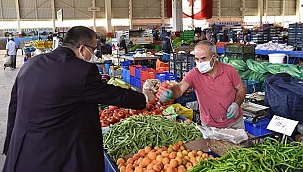 BAŞKAN ÖZ HAFTAYA PAZAR ESNAFINI ZİYARET EDEREK BAŞLADI