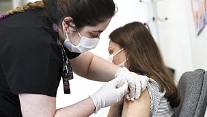 KORONAVİRÜS AŞI UYGULAMASINDA YAŞ SINIRI 25'E İNDİ!