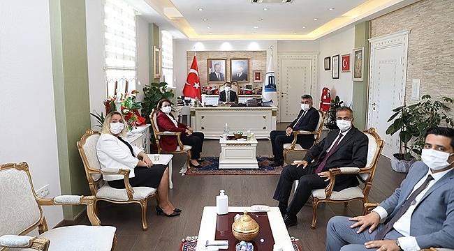 ZİRAAT BANKASI BALIKESİR BÖLGE MÜDÜRÜ CANAY DEMİRBEL, VALİ AKTAŞ' I ZİYARET ETTİ