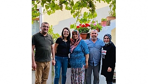 BAŞKAN ÖZ VE EŞİNDEN ÇAT KAPI EV ZİYARETLERİ